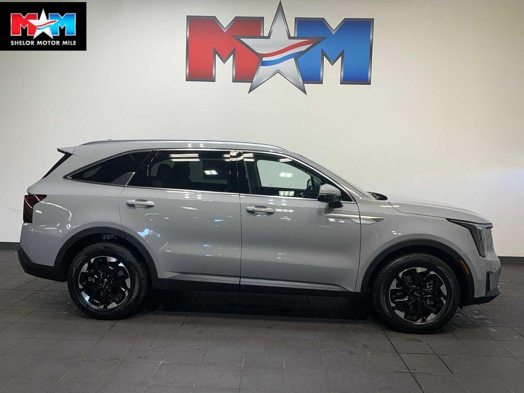 new 2026 Kia Sorento car, priced at $36,657