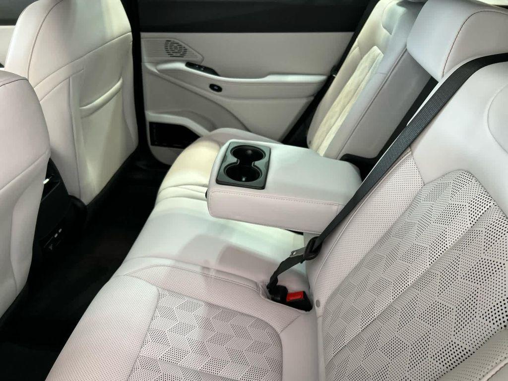 new 2026 Jeep Cherokee car, priced at $44,203