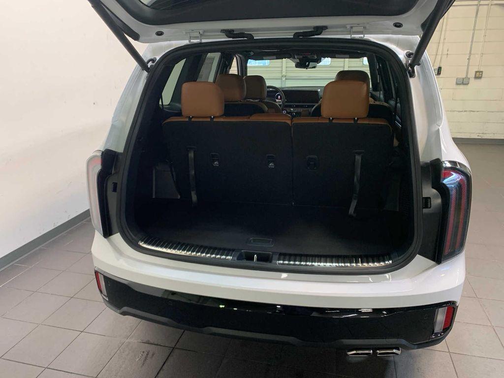 new 2025 Kia Telluride car, priced at $53,366