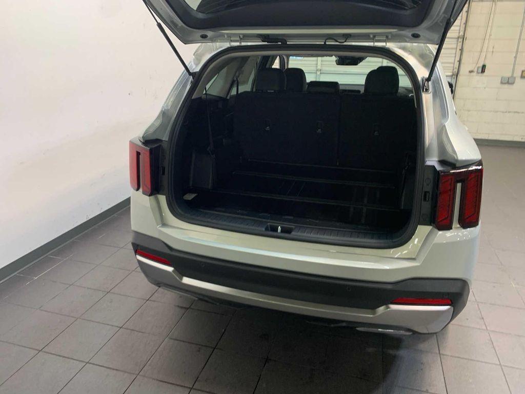 new 2026 Kia Sorento car, priced at $39,168