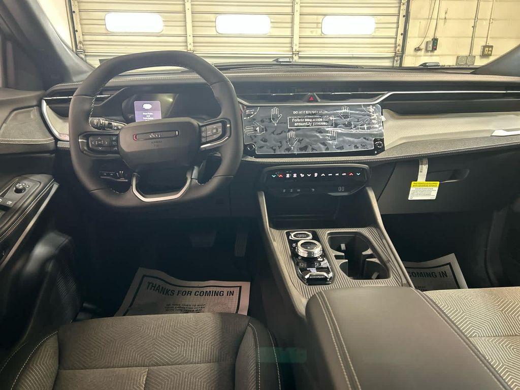 new 2026 Jeep Cherokee car, priced at $40,287