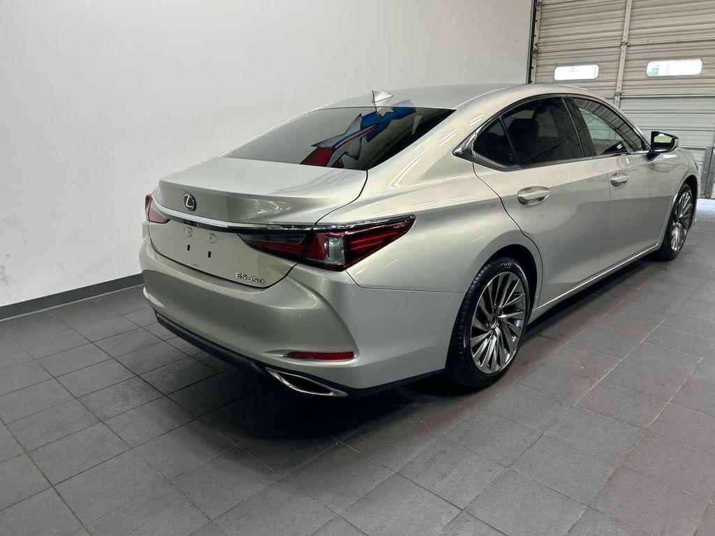 used 2019 Lexus ES 350 car, priced at $31,186