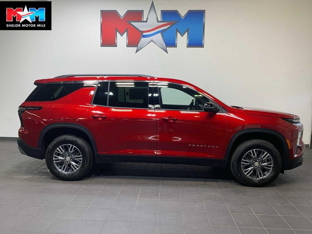 new 2026 Chevrolet Traverse car, priced at $46,298