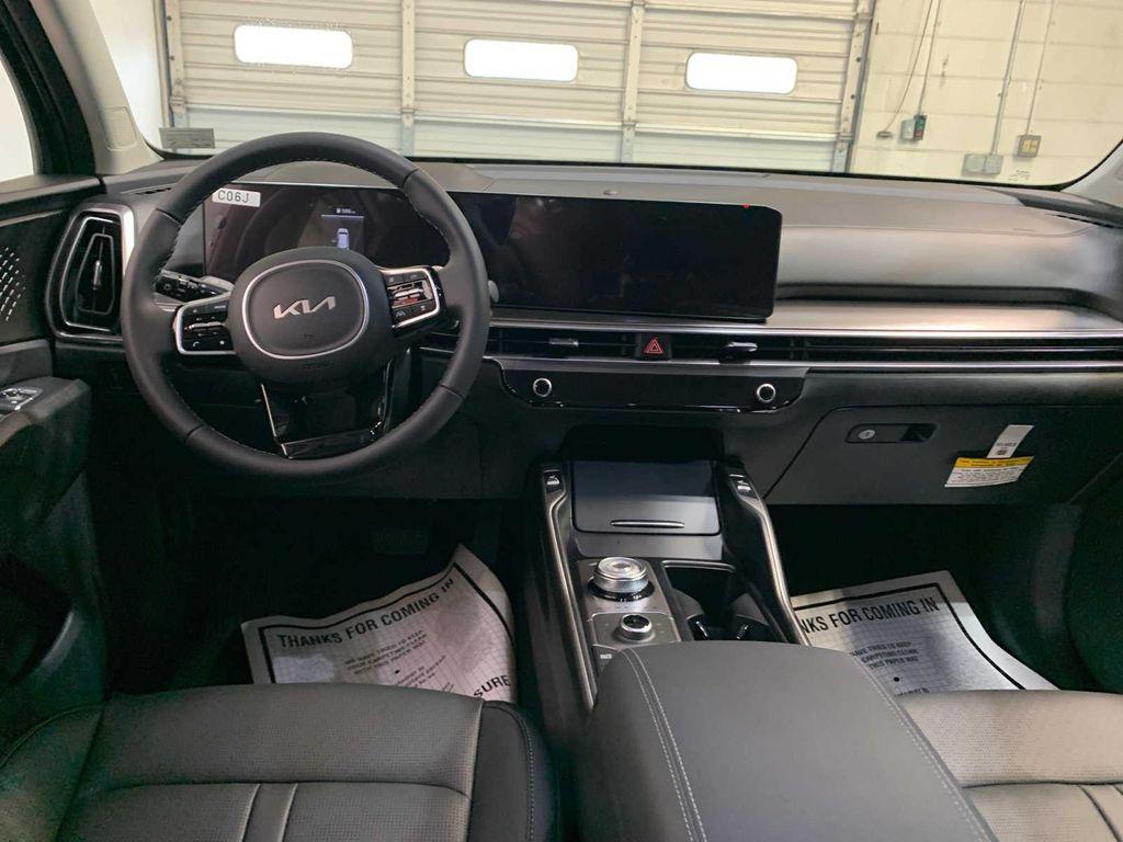 new 2025 Kia Sorento Hybrid car, priced at $42,499