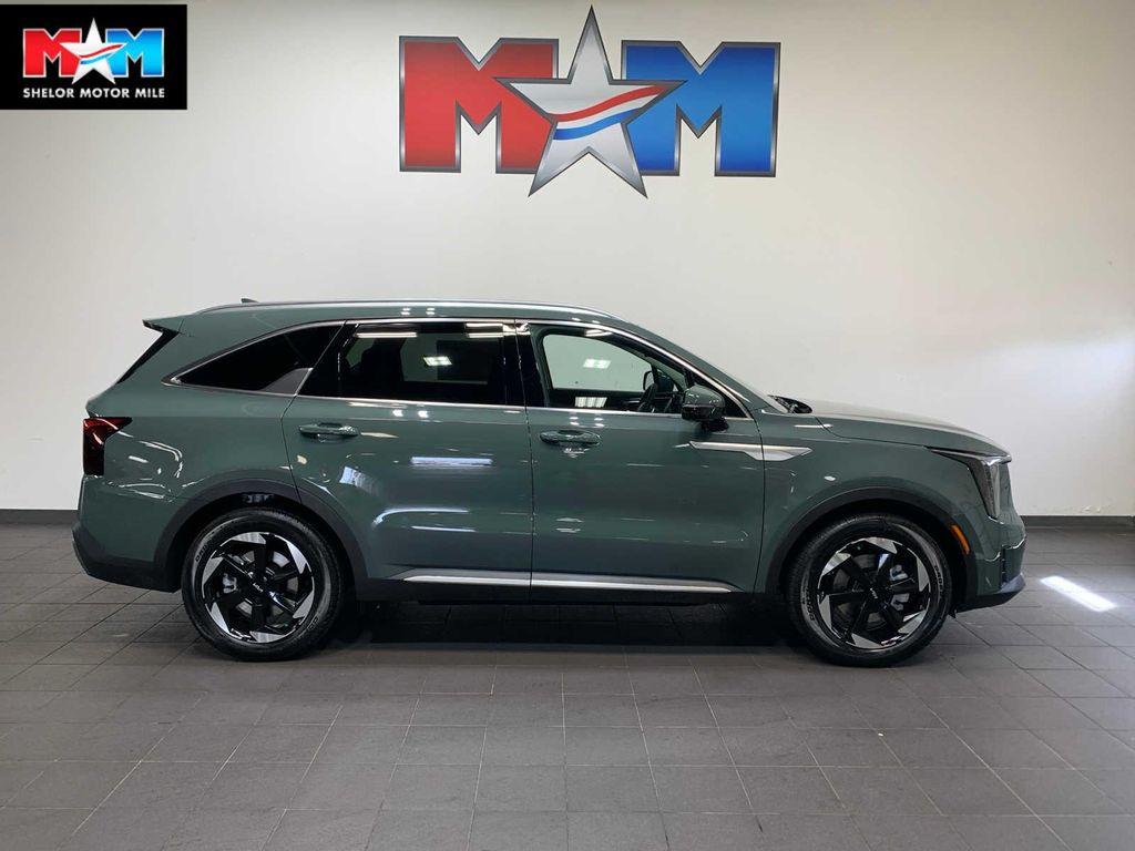 new 2025 Kia Sorento Hybrid car, priced at $42,499