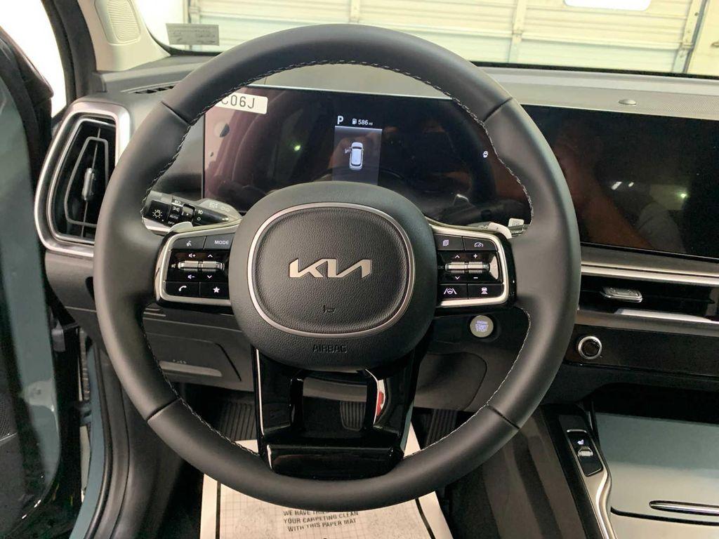 new 2025 Kia Sorento Hybrid car, priced at $42,499