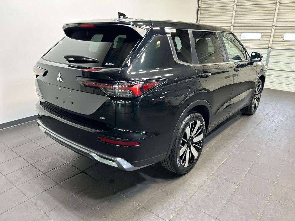 new 2026 Mitsubishi Outlander car, priced at $43,567