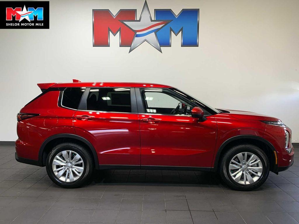 new 2025 Mitsubishi Outlander car, priced at $35,315
