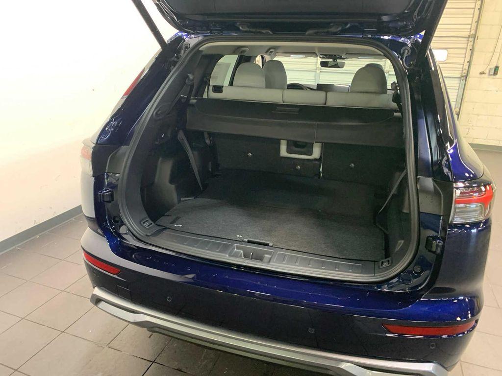 new 2026 Mitsubishi Outlander car, priced at $39,115