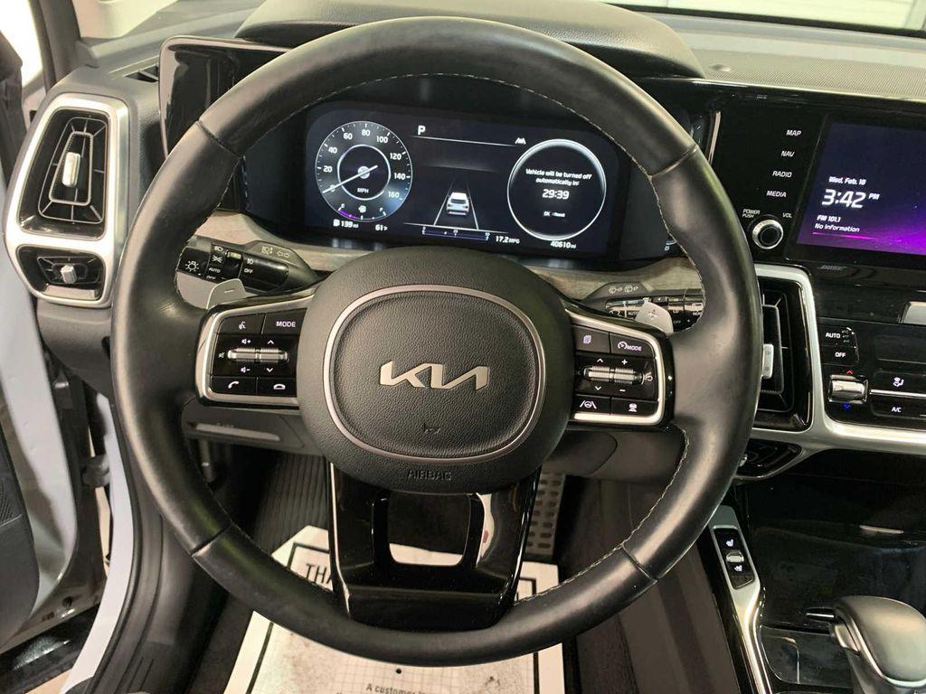 used 2023 Kia Sorento car, priced at $35,989