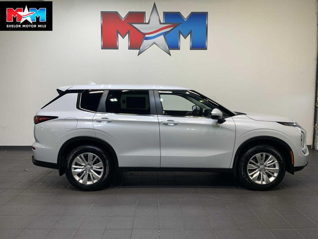 new 2026 Mitsubishi Outlander car, priced at $35,350