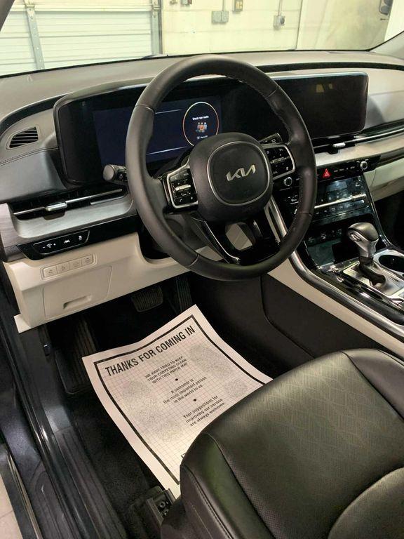used 2024 Kia Carnival car, priced at $39,689