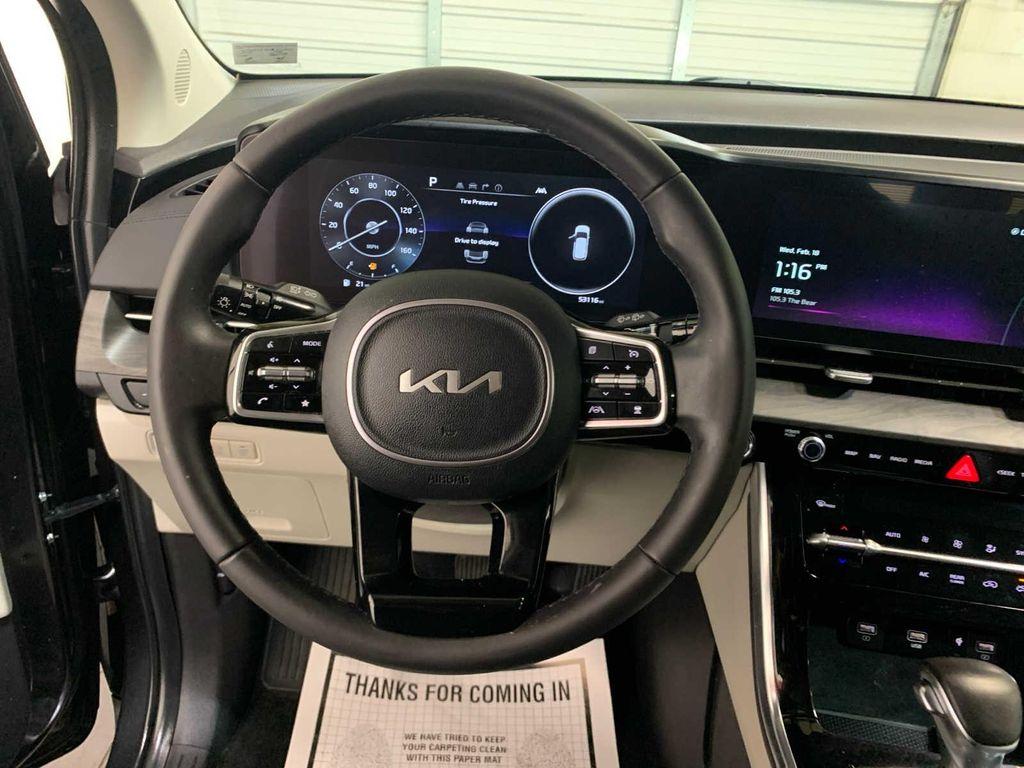 used 2024 Kia Carnival car, priced at $39,689