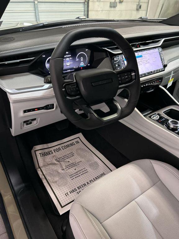 new 2026 Jeep Cherokee car, priced at $42,590