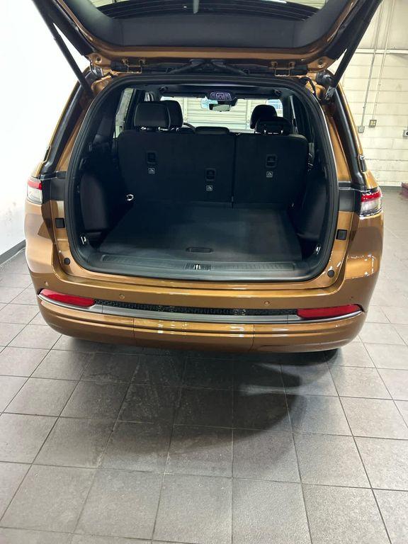 new 2026 Jeep Grand Cherokee car, priced at $53,202