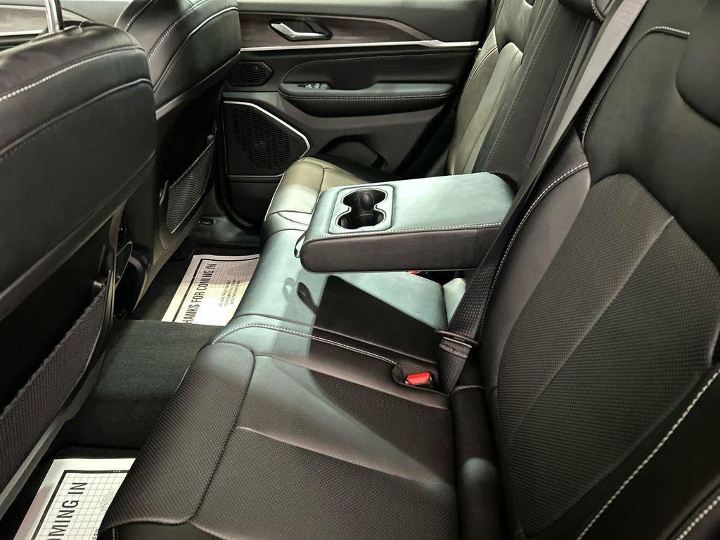 new 2026 Jeep Grand Cherokee car, priced at $53,202