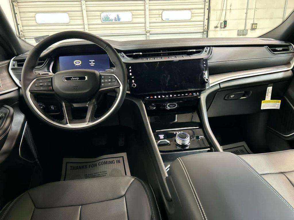 new 2026 Jeep Grand Cherokee car, priced at $53,202