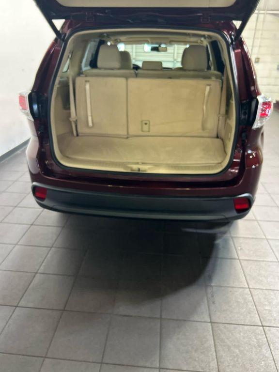 used 2015 Toyota Highlander car, priced at $20,286