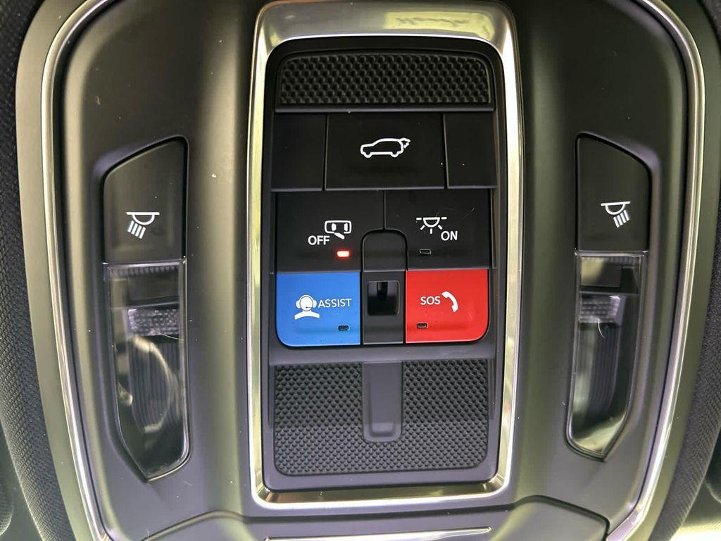 used 2025 Jeep Grand Cherokee car, priced at $42,686