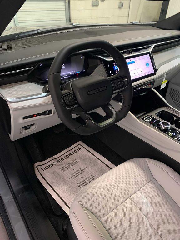 new 2026 Jeep Cherokee car, priced at $41,347