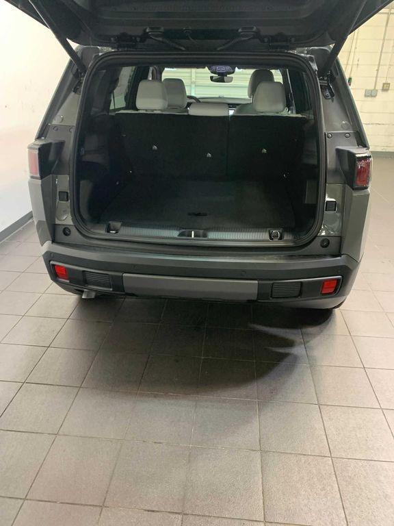 new 2026 Jeep Cherokee car, priced at $41,347