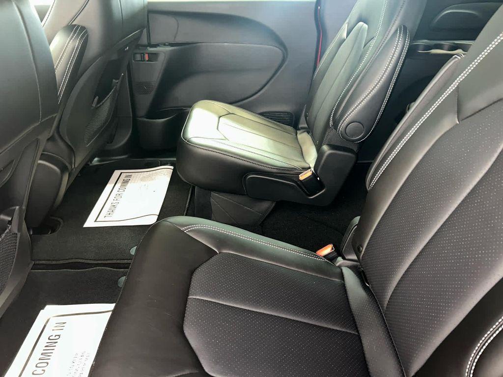 new 2027 Chrysler Pacifica car, priced at $44,996