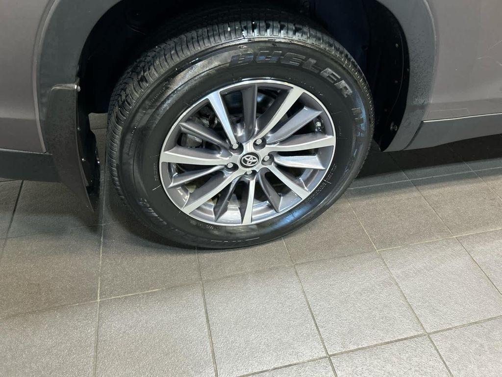 used 2019 Toyota Highlander car, priced at $37,486