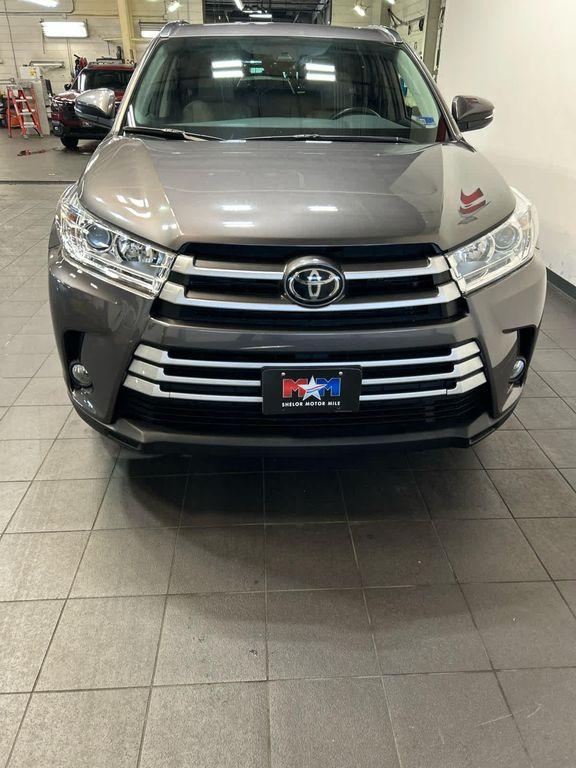 used 2019 Toyota Highlander car, priced at $37,486
