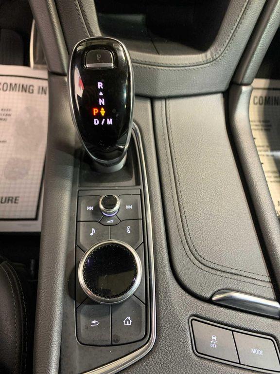 used 2020 Cadillac XT5 car, priced at $25,489