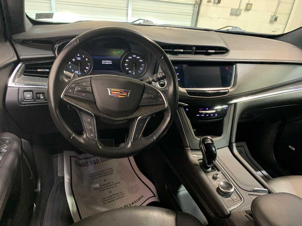 used 2020 Cadillac XT5 car, priced at $25,489