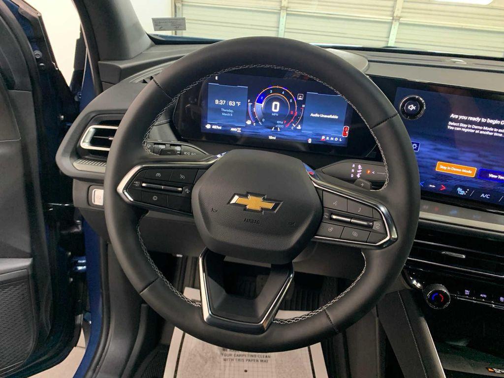 new 2026 Chevrolet Traverse car, priced at $45,445