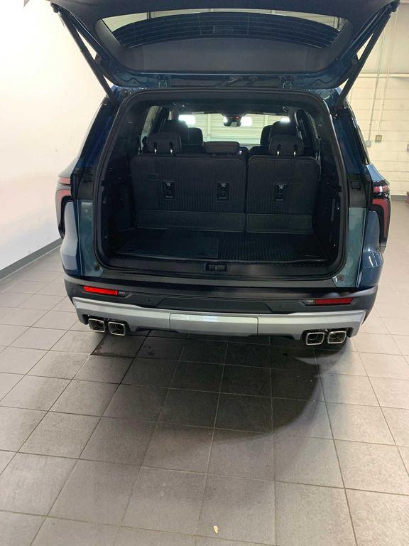 new 2026 Chevrolet Traverse car, priced at $45,445