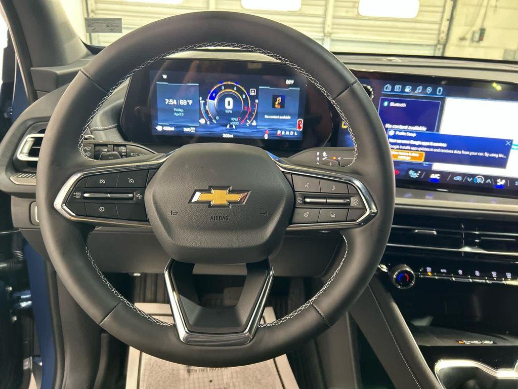 new 2026 Chevrolet Traverse car, priced at $45,298