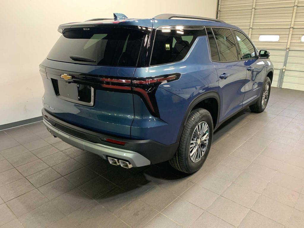 new 2026 Chevrolet Traverse car, priced at $46,445