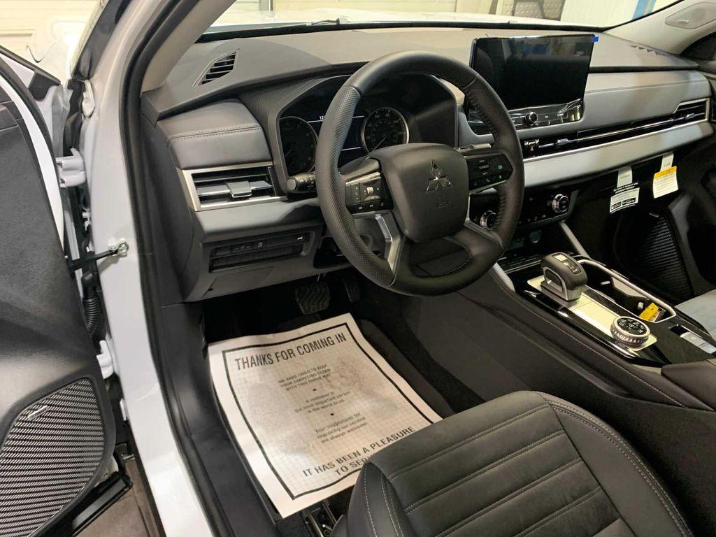 new 2026 Mitsubishi Outlander car, priced at $39,375