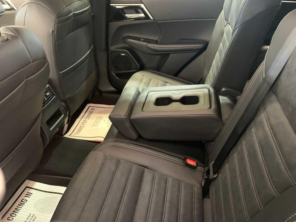 new 2026 Mitsubishi Outlander car, priced at $39,375