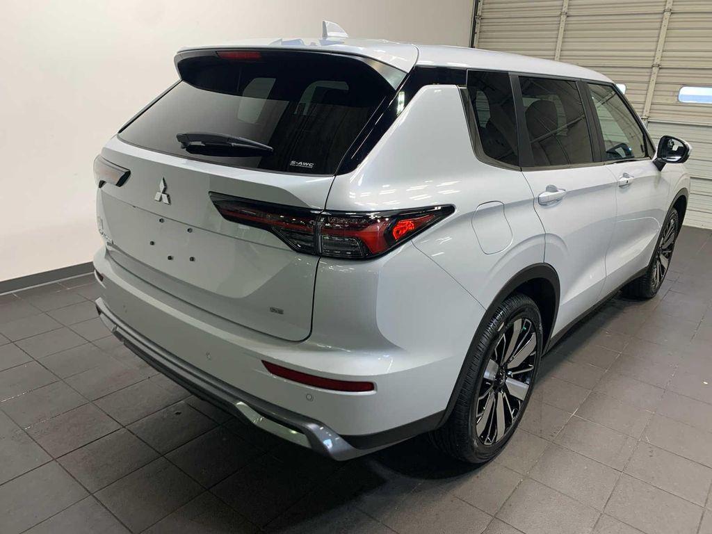 new 2026 Mitsubishi Outlander car, priced at $39,375