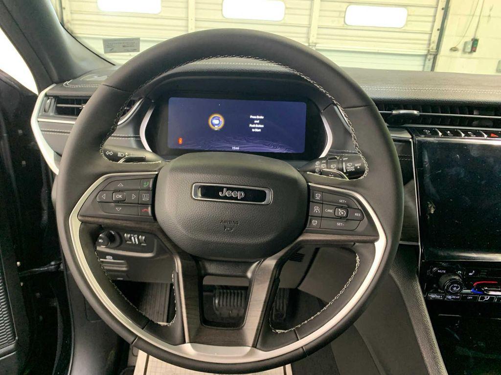 new 2025 Jeep Grand Cherokee L car, priced at $51,495