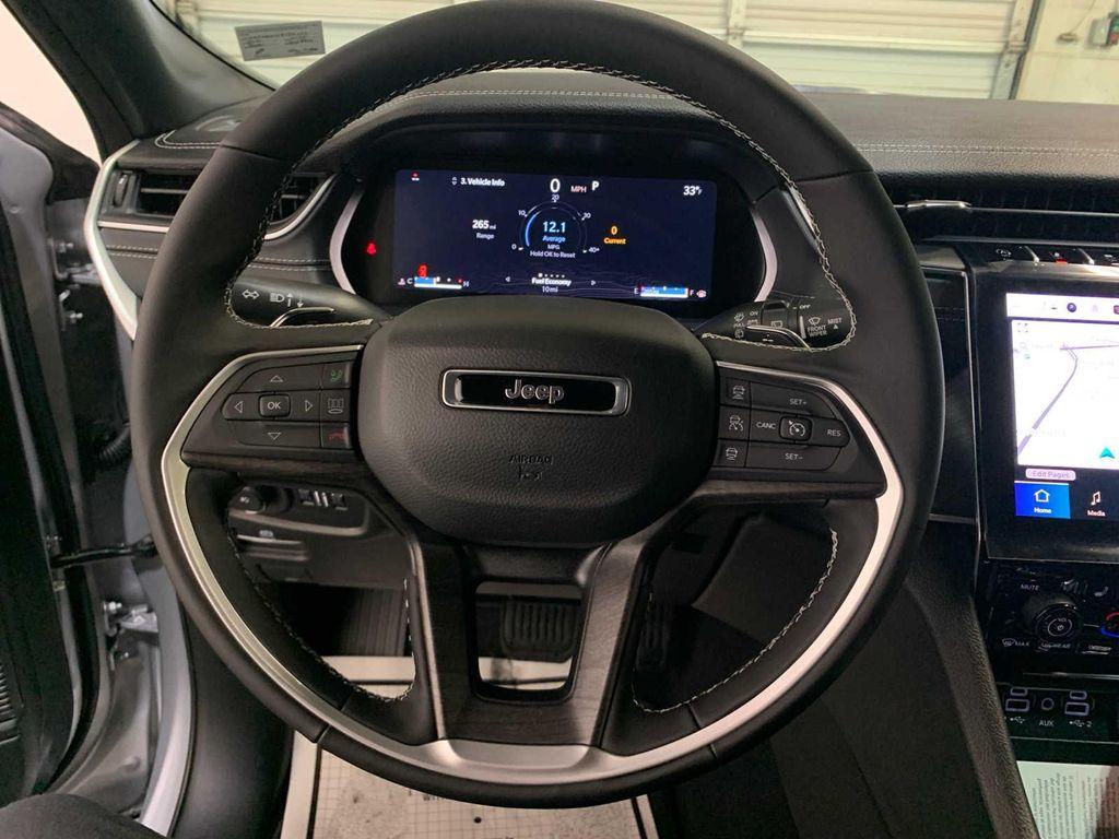 new 2025 Jeep Grand Cherokee L car, priced at $50,470