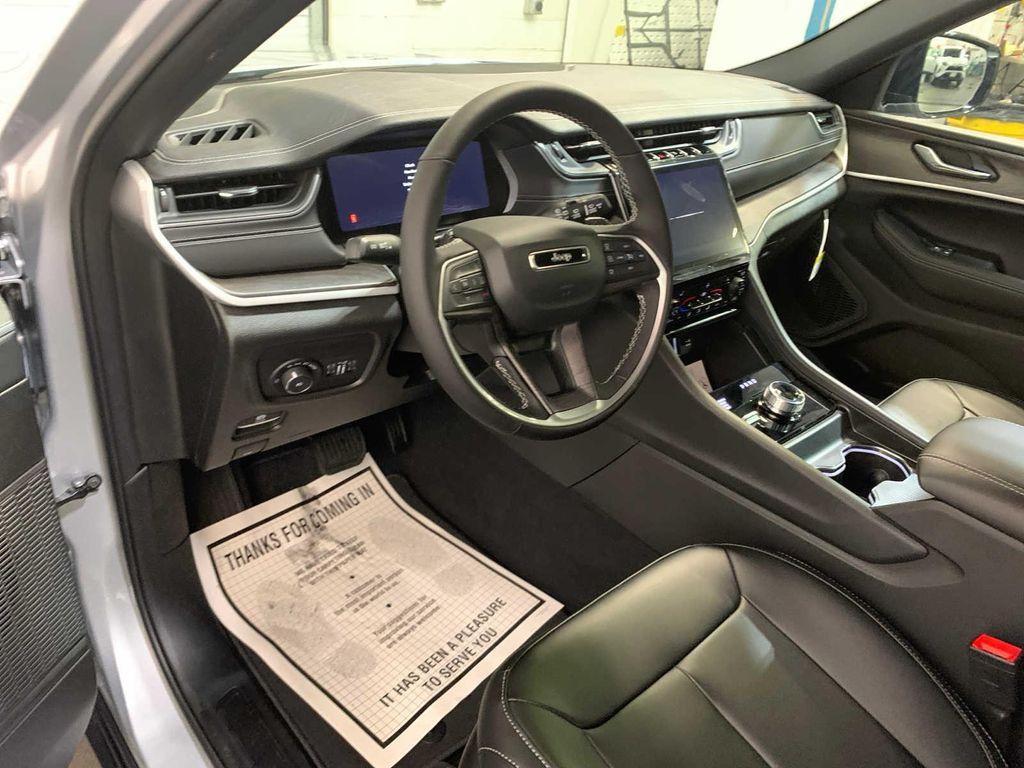 new 2025 Jeep Grand Cherokee L car, priced at $50,470