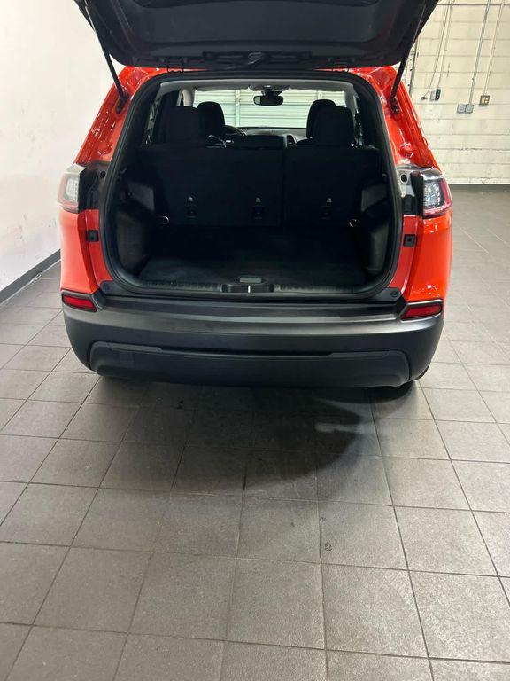 used 2021 Jeep Cherokee car, priced at $19,486