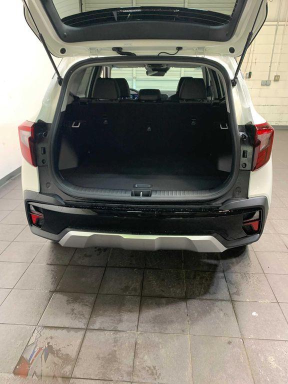 new 2026 Kia Seltos car, priced at $28,178