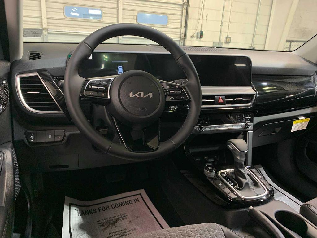 new 2026 Kia Seltos car, priced at $28,178