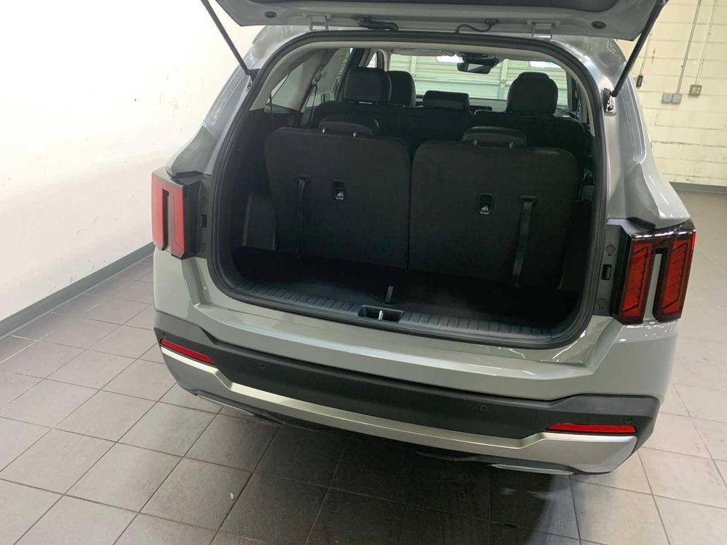 new 2026 Kia Sorento car, priced at $39,208