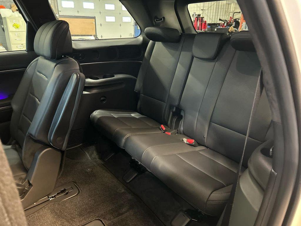 new 2026 Hyundai Palisade Hybrid car, priced at $59,583