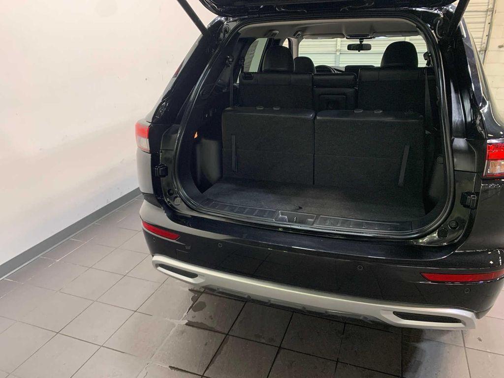 used 2024 Mitsubishi Outlander car, priced at $28,789