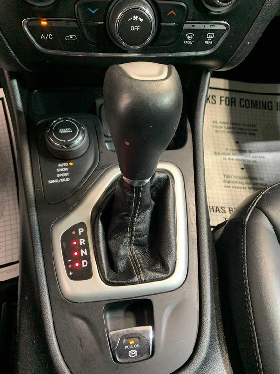 used 2018 Jeep Cherokee car, priced at $14,989