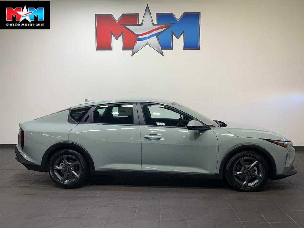 new 2025 Kia K4 car, priced at $23,974