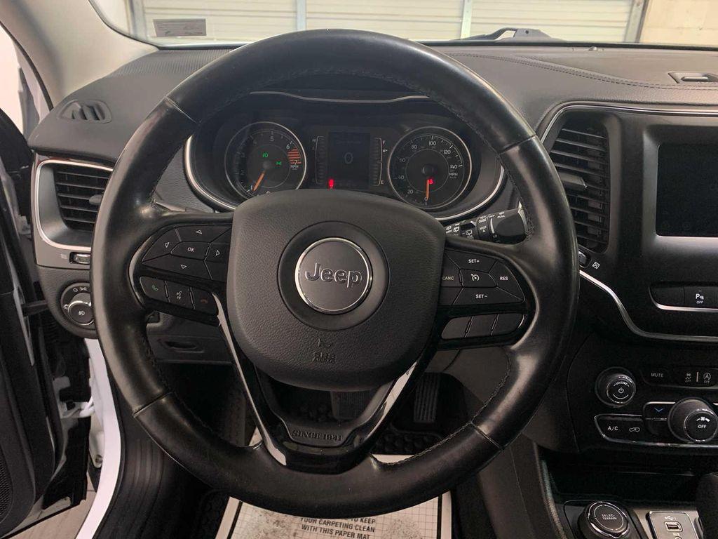 used 2020 Jeep Cherokee car, priced at $19,489