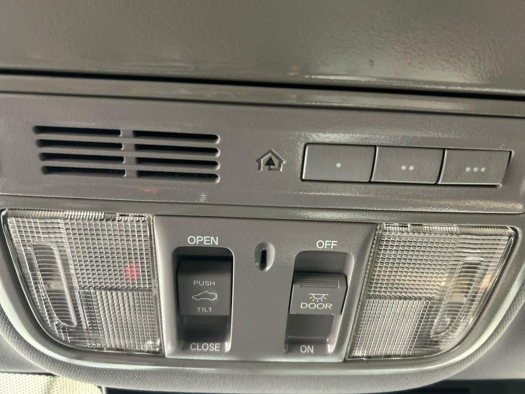 used 2020 Honda CR-V car, priced at $30,686